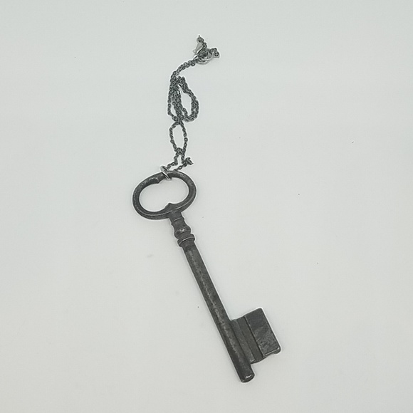 GASOLINE GLAMOUR Other - Large heavy antique key necklace links chain new GASOLINE GLAMOUR Other - Large heavy antique key necklace links chain new